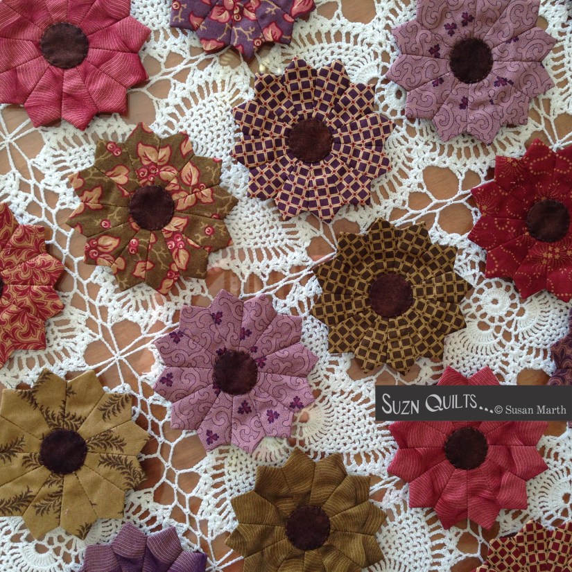 Suzn+Quilts+Drying+Tiny+Flowers+closeup