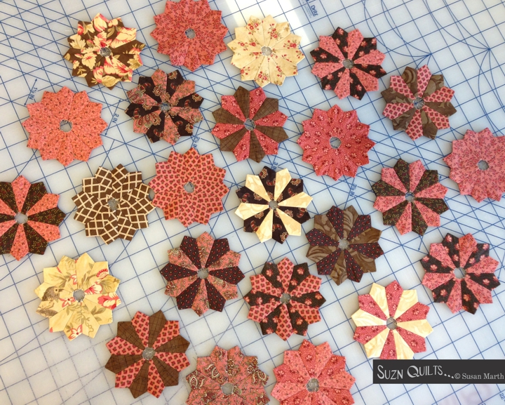 Suzn+Quilts+Tiny+Dresdens+wo+centers9-7-15