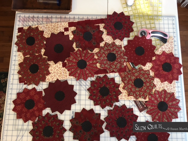 Suzn+Quilts+Field+of+red+flowers