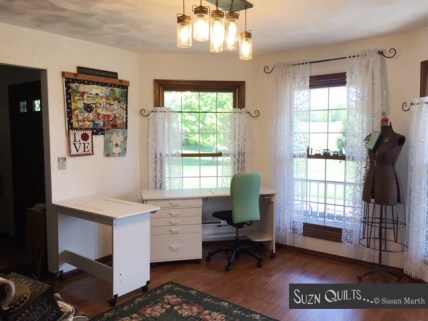 Suzn+Quilts+New+Sewing+Table+Config+1