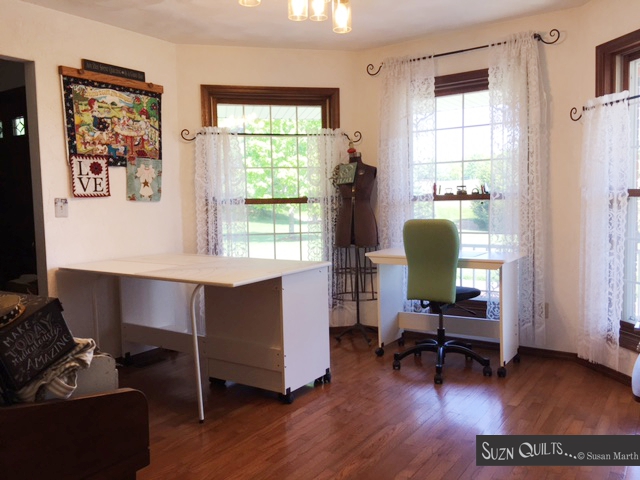Suzn+Quilts+New+Sewing+Table+Config+5