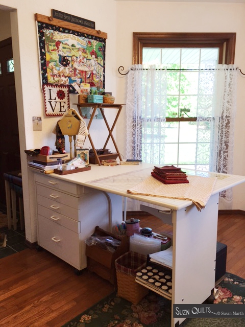Suzn+Quilts+New+Sewing+Tables+Cutting+Table+2