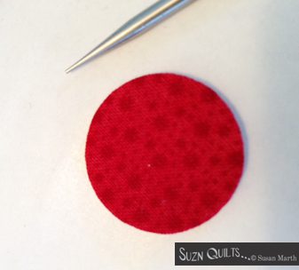 suznquiltscompleted1inchcircle