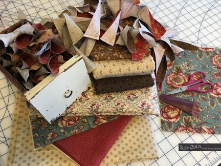 Suzn+Quilts+Sewing+Gratitude+Cause+petals