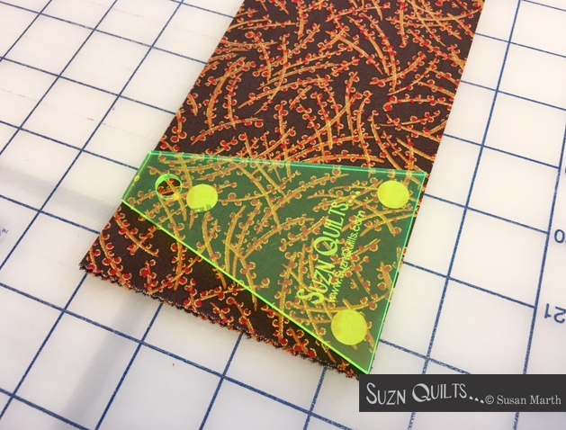 suznquiltsautumnelegancecutpetals