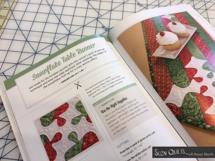 suznquiltssnowflaketablerunner