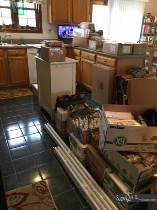 Suzn+Quilts+Packing+for+Houston+2017